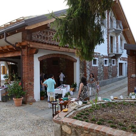 Relais Profumo Di Vino Bed and Breakfast Borgomanero Exteriör bild