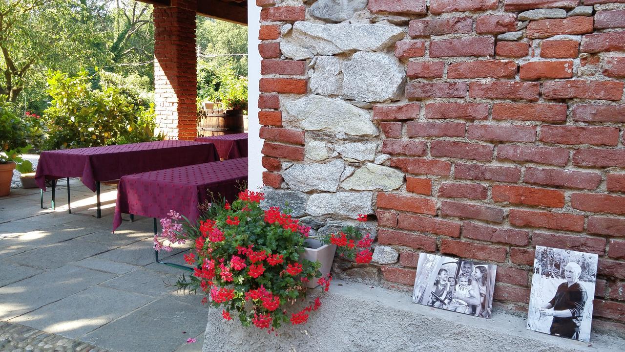 Relais Profumo Di Vino Bed and Breakfast Borgomanero Exteriör bild