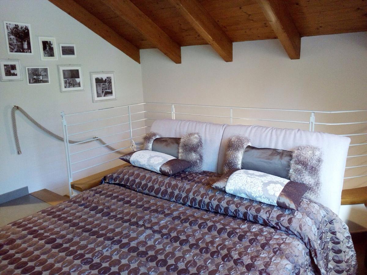 Relais Profumo Di Vino Bed and Breakfast Borgomanero Exteriör bild